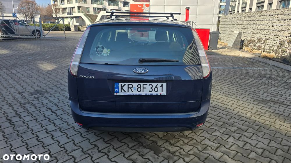 Ford Focus 1.6 Trend - 6