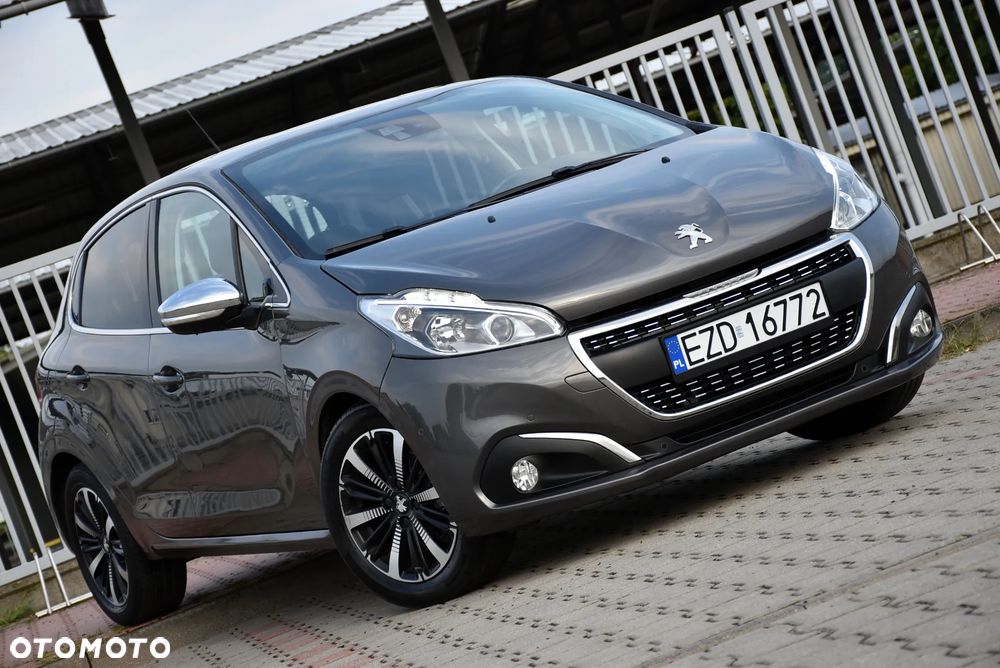 Peugeot 208 - 2