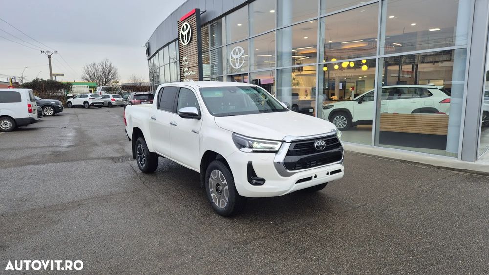 Toyota Hilux 2.8D 204CP 4x4 Double Cab AT Executive - 1