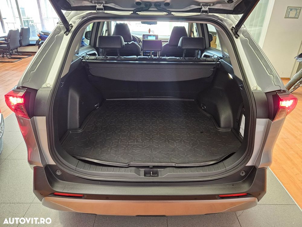 Toyota RAV4 2.5 VVT-iE 4x4 Luxury - 13