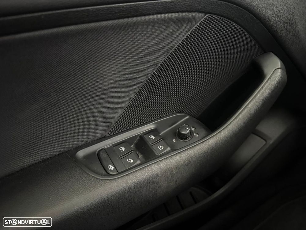 Audi A3 Limousine 30 TDI - 20