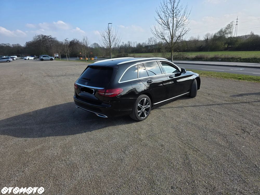 Mercedes-Benz Klasa C 300 de 9G-TRONIC - 2