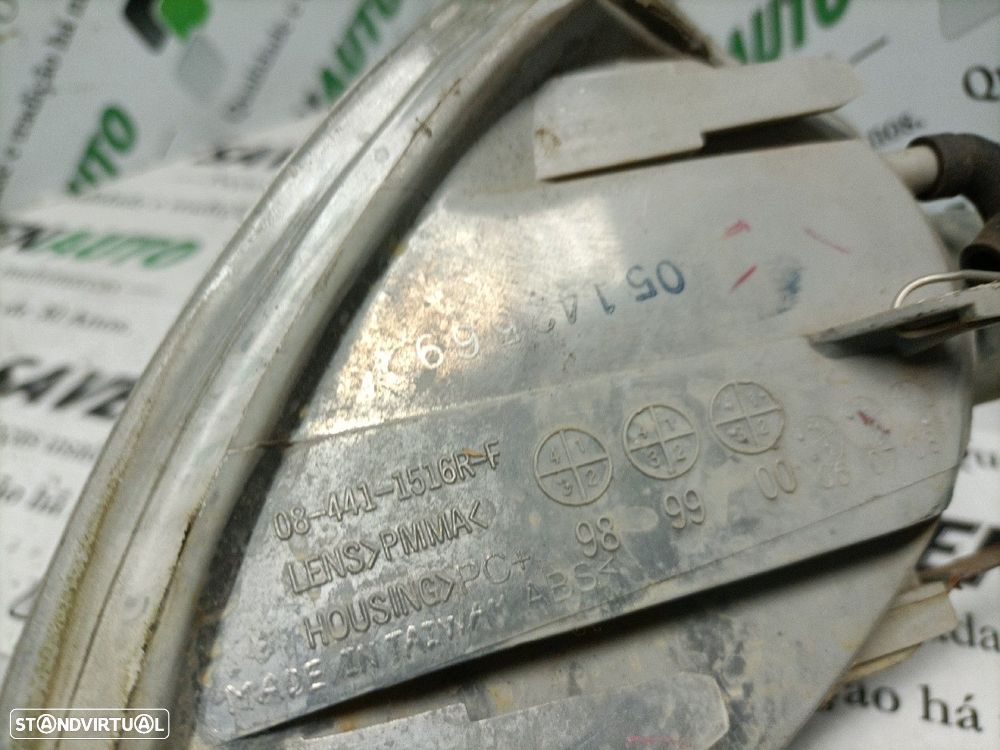 Farol Nevoeiro Volkswagen Passat (3B2) - 4