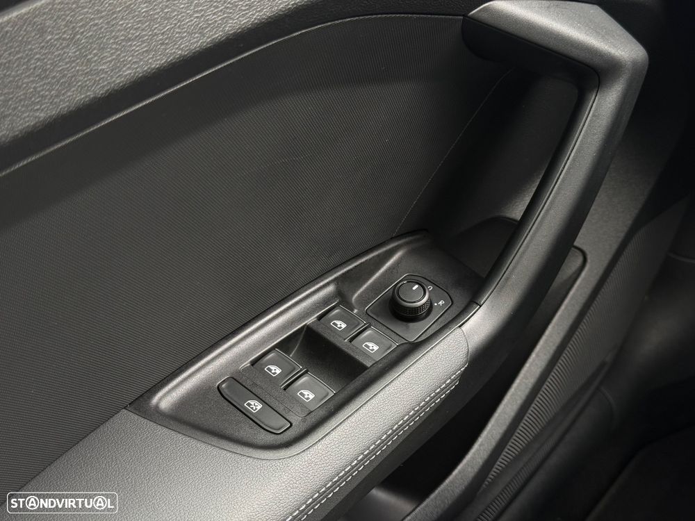 Audi A1 Sportback 30 TFSI Advanced S tronic - 37