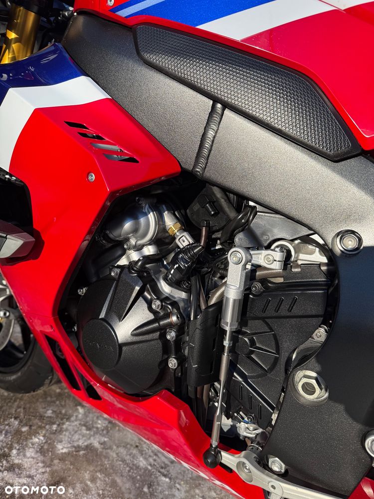 Honda CBR - 12