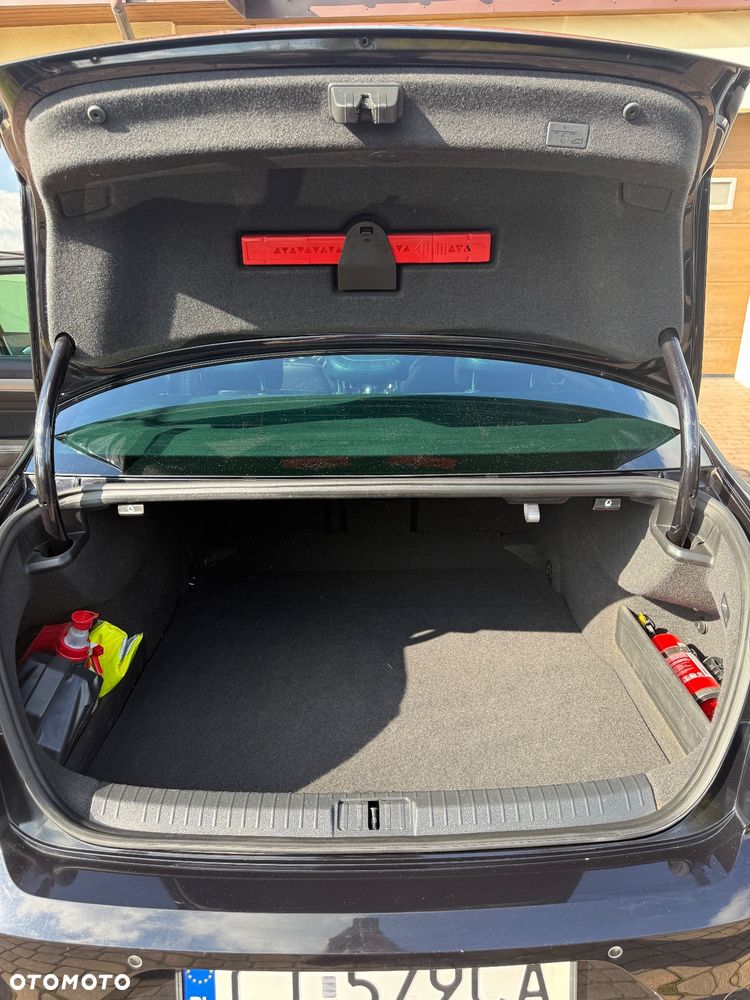 Volkswagen Passat 2.0 TDI BMT Highline DSG - 10