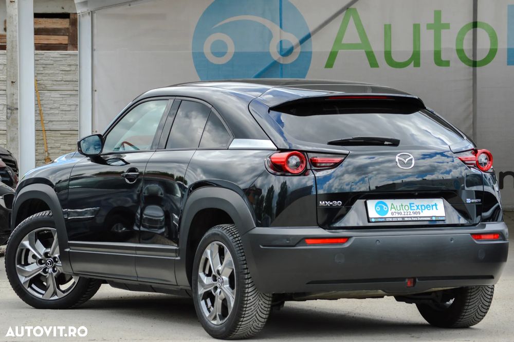Mazda MX-30 e-SKYACTIV EXCLUSIVE-LINE - 17