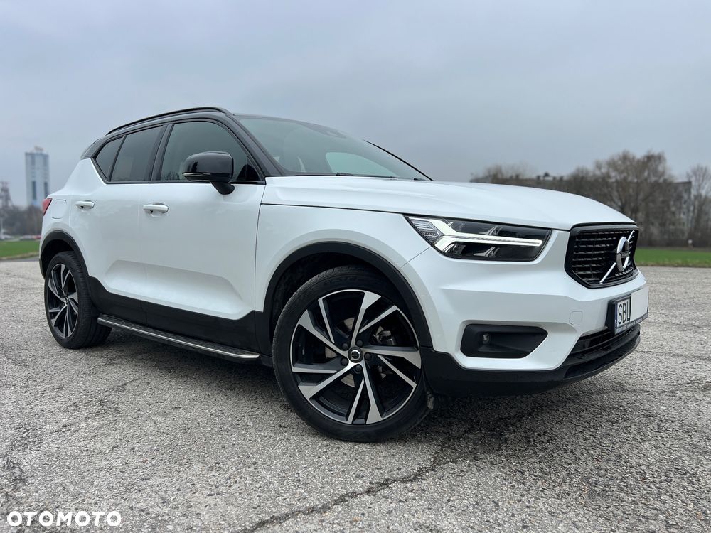 Volvo XC 40 D3 R-Design - 2