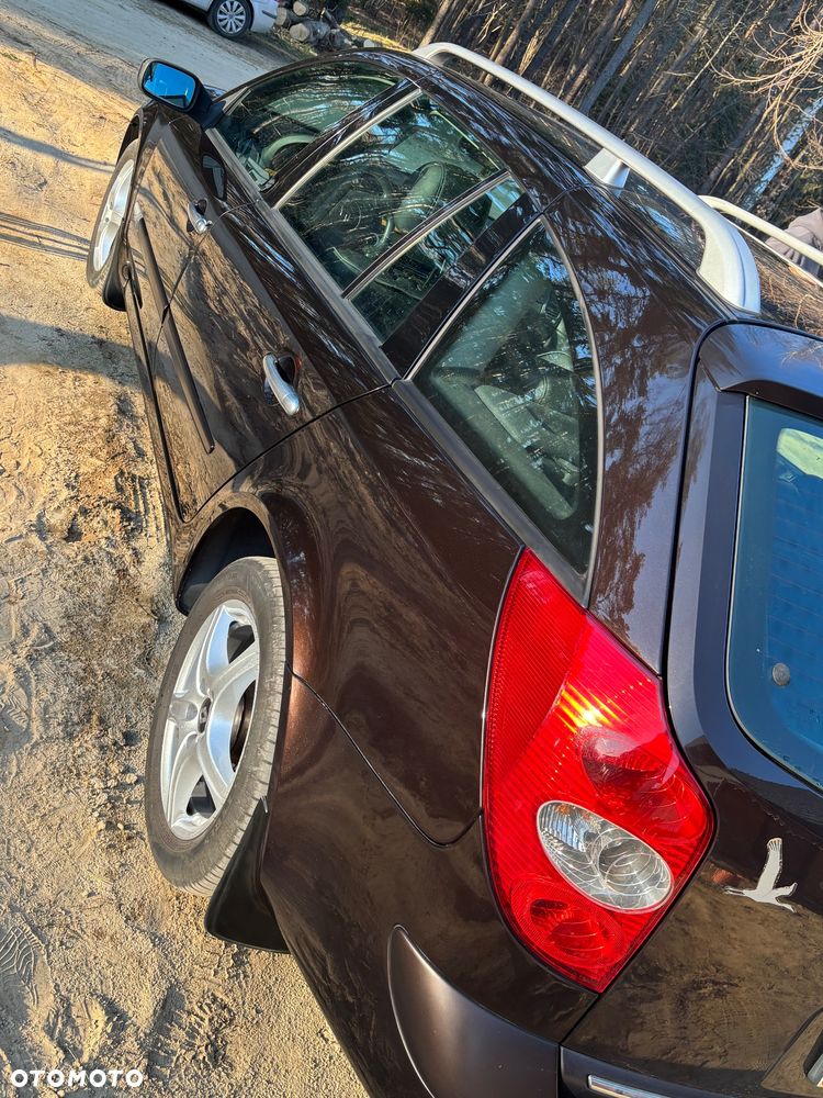 Renault Laguna 2.0 dCi FAP Initiale - 13