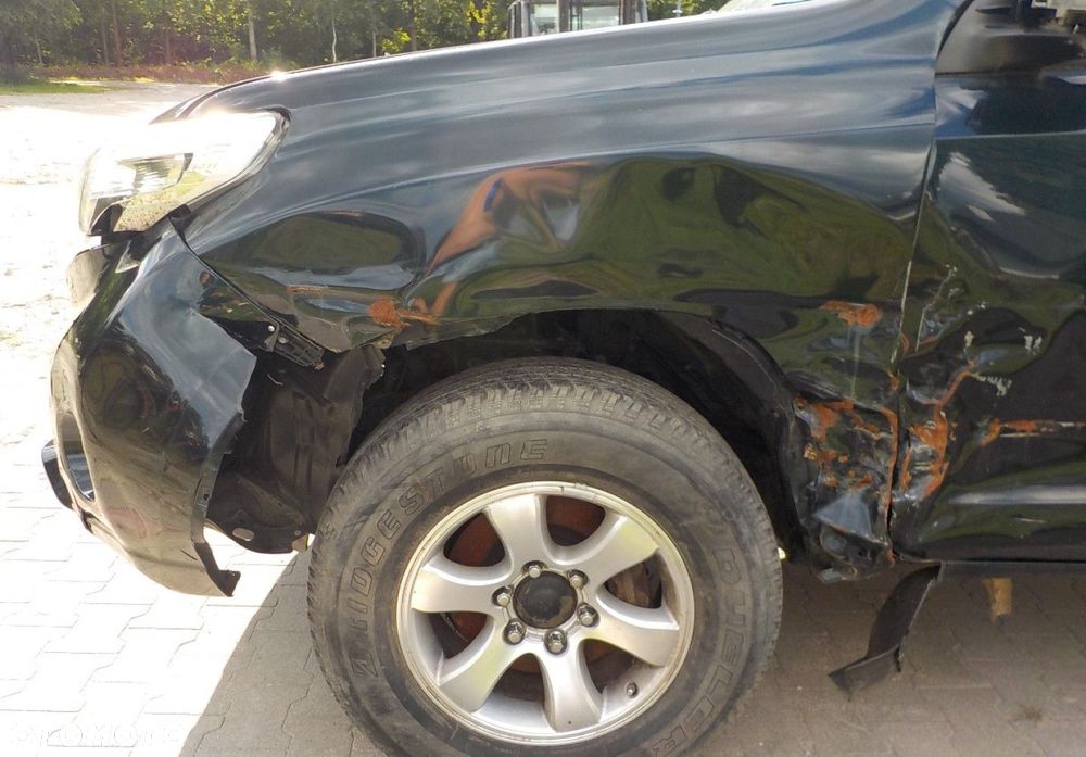 Toyota Land Cruiser LC 3.0 D-4D Sol - 6