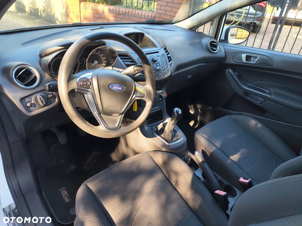 Ford Fiesta - 11