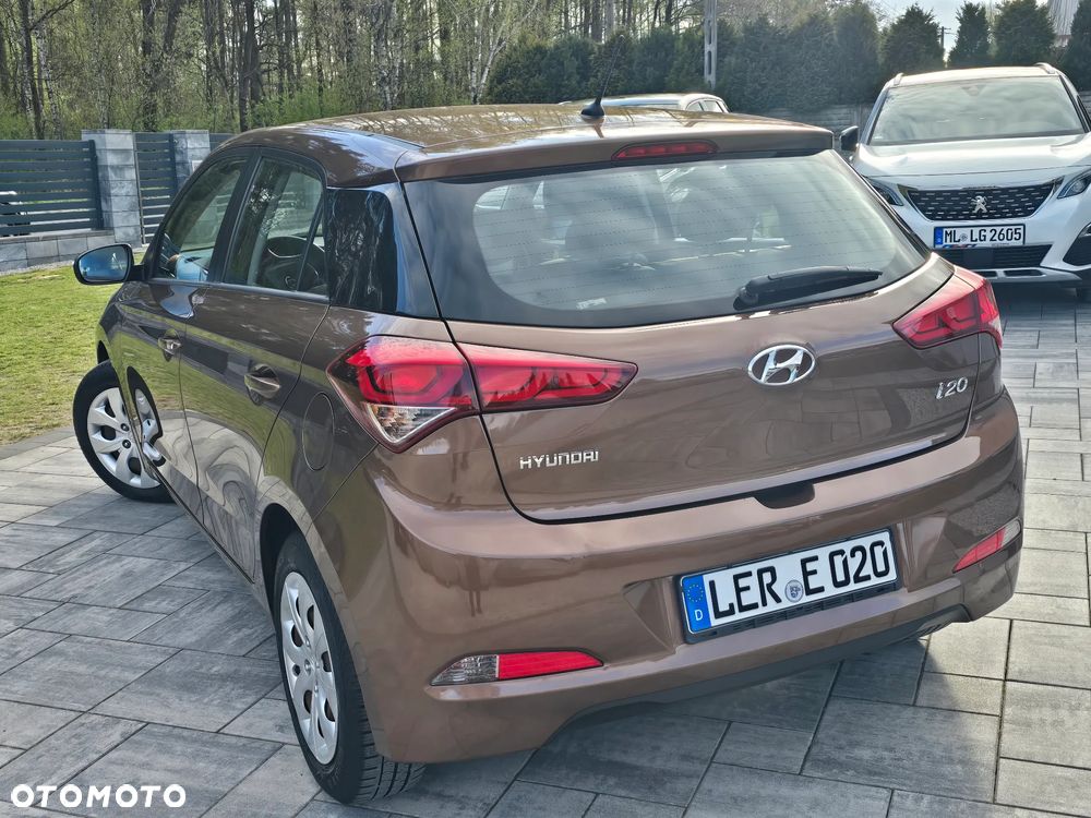 Hyundai i20 1.2 - 12