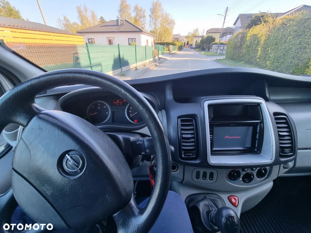 Opel Vivaro L2H1 2.9t - 7