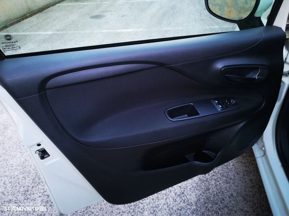 Fiat Punto 1.3 M-Jet Easy S&S - 21