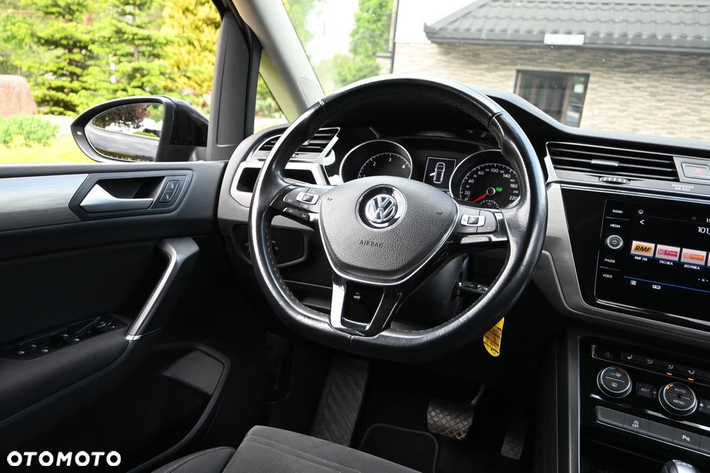 Volkswagen Touran 1.6 TDI SCR (BlueMotion Technology) DSG Comfortline - 25