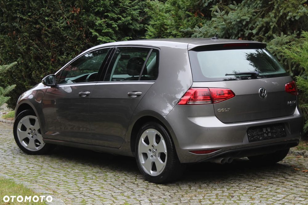 Volkswagen Golf 2.0 BlueTDI DSG Highline - 8