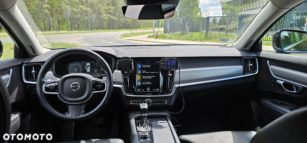 Volvo V90 D4 Momentum - 11