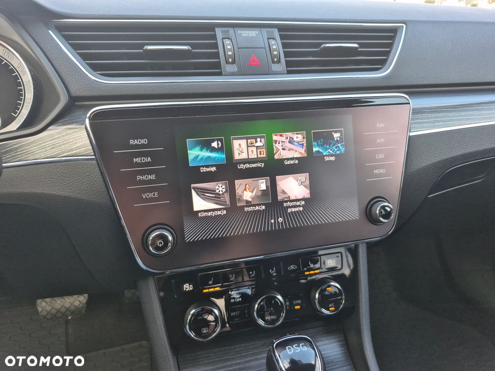 Skoda Superb 2.0 TSI DSG Style - 22
