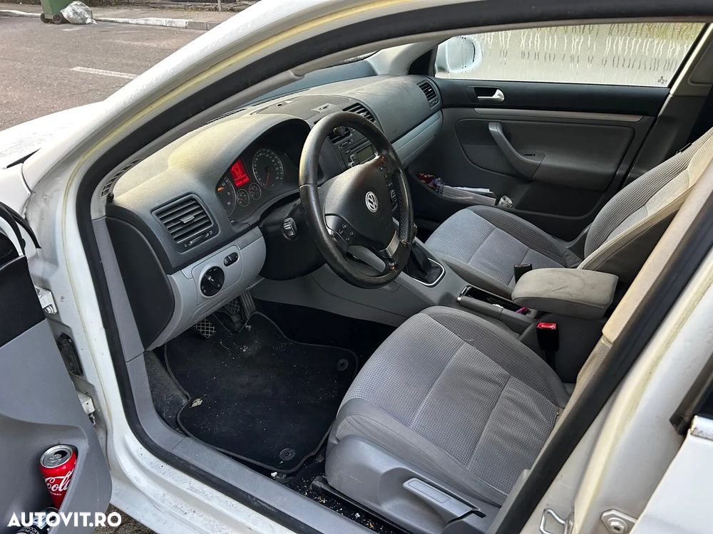 Volkswagen Jetta 1.6 Comfortline - 4