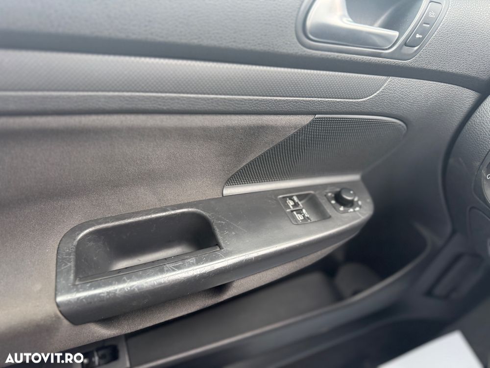 Volkswagen Golf 1.4 Pacific - 12