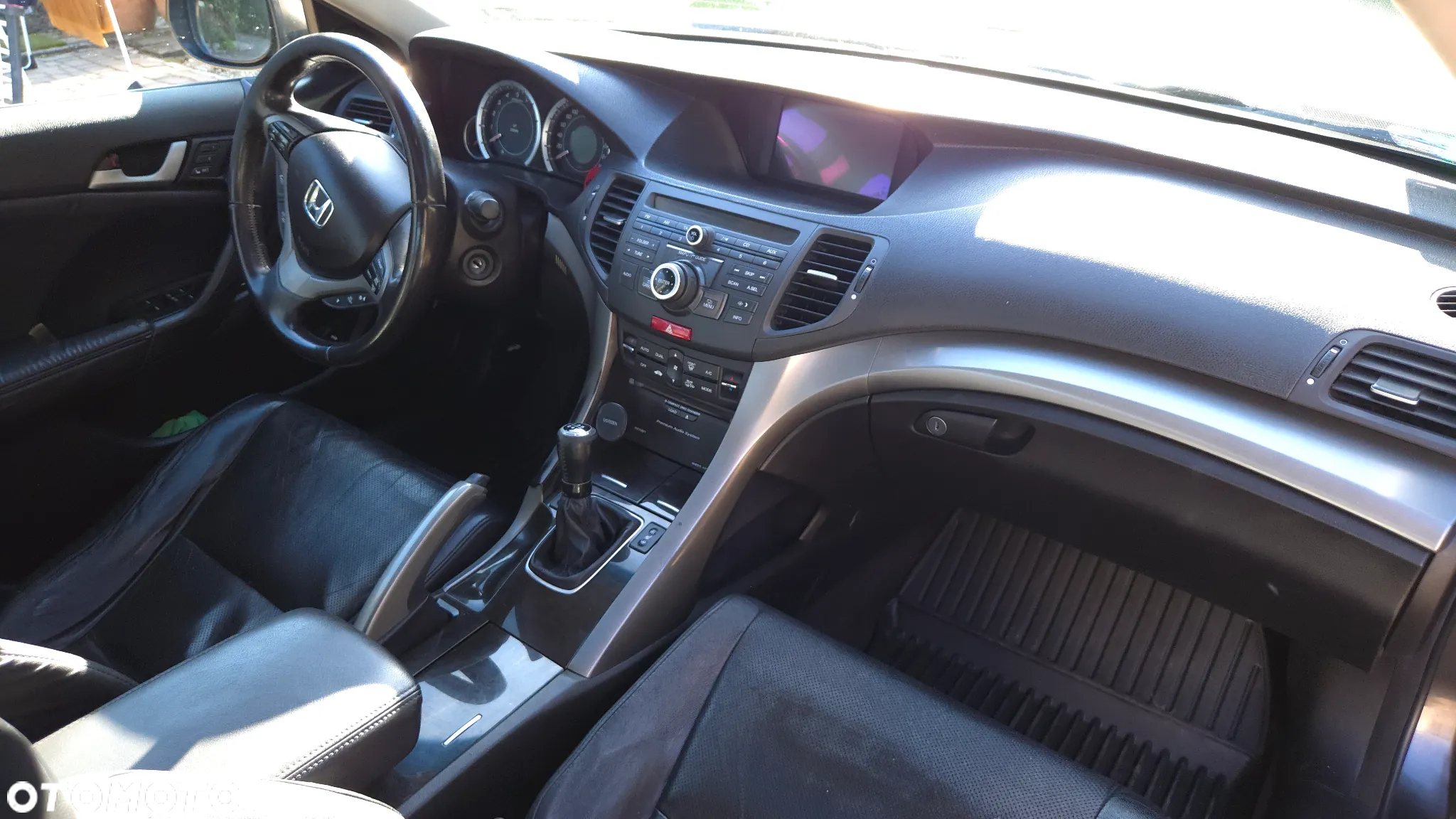 Honda Accord 2.0 Executive - 8