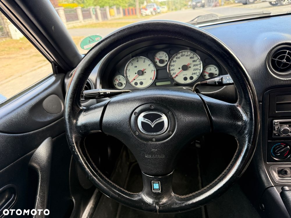 Mazda MX-5 1.6i 16V - 18