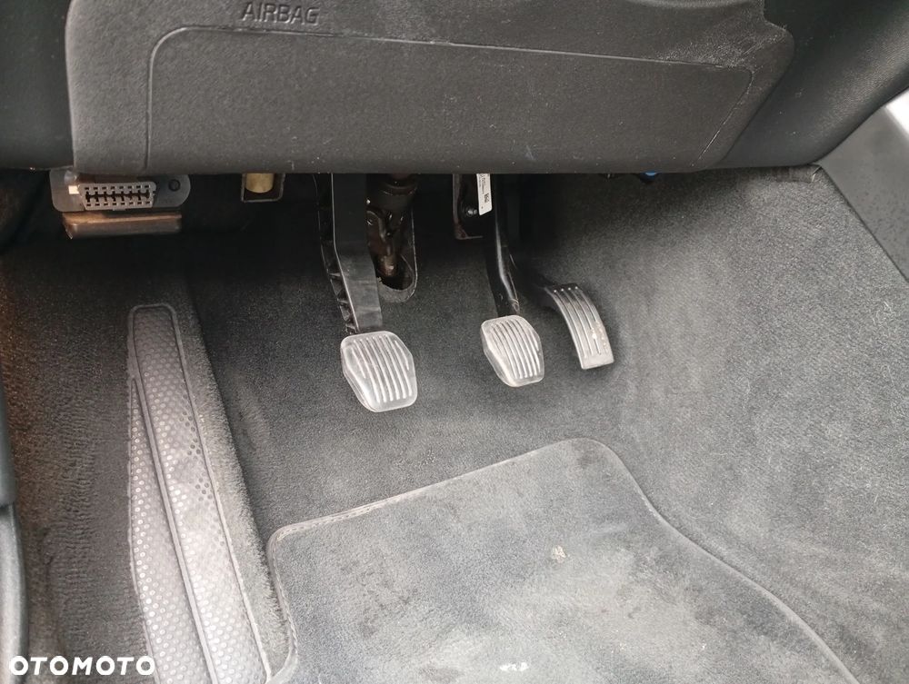 Volvo V40 D2 Kinetic - 38