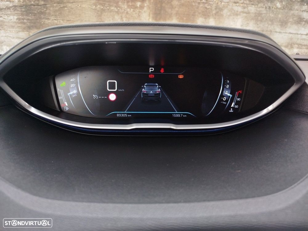 Peugeot 3008 1.2 PureTech Allure EAT6 - 6