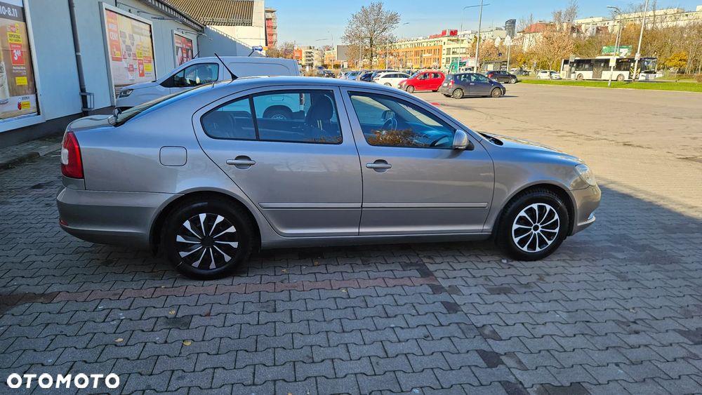 Skoda Octavia 1.4 TSI Ambiente - 2