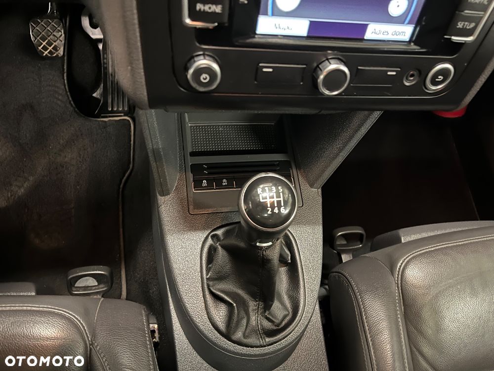 Volkswagen Touran 1.6 TDI DPF BlueMotion Technology Highline - 18