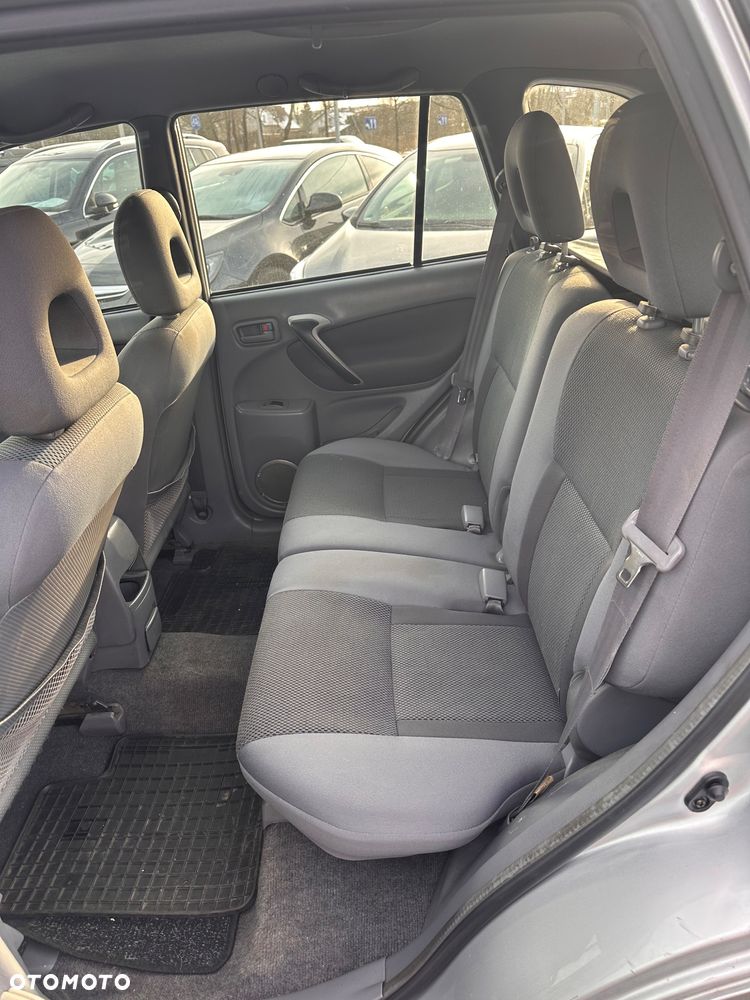 Toyota RAV4 D-4D 4x4 Sol - 7