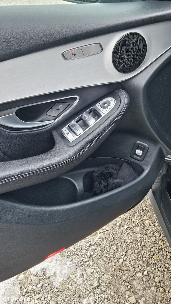 Mercedes-Benz GLC - 22