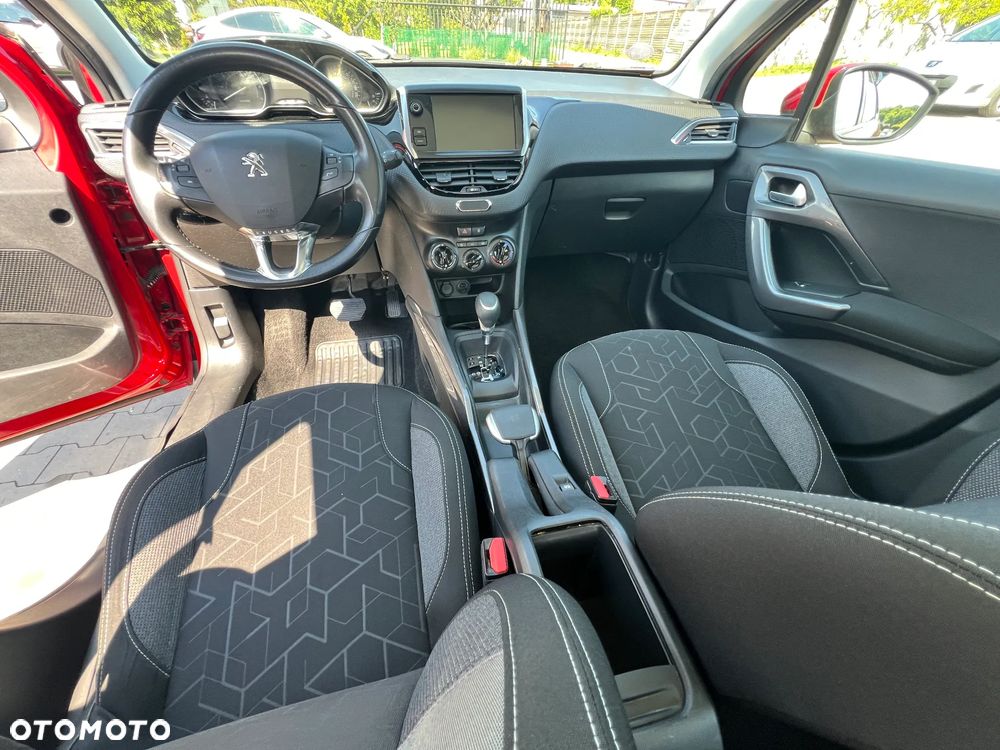Peugeot 2008 - 10