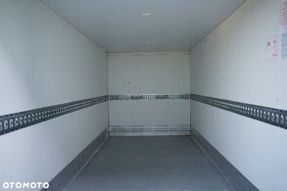 Iveco DAILY 35-160 / IZOTERMA / WINDA DHOLLANDIA / BLIŹNIAK / DMC: 3500 KG - 21