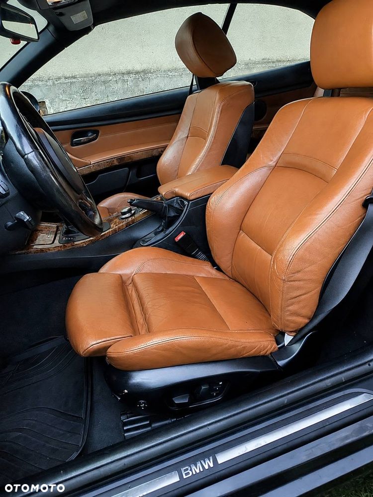 BMW Seria 3 335i - 11