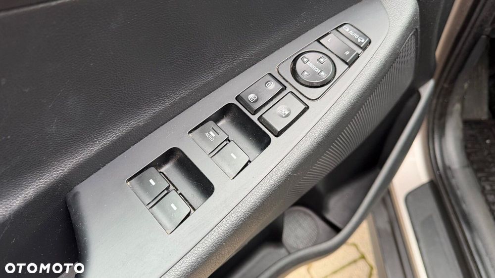 Hyundai Tucson 1.7 CRDI BlueDrive GO 2WD - 15