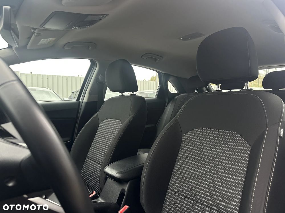 Kia Ceed 1.5 T-GDI M - 11