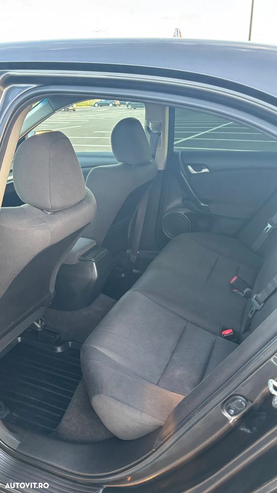 Honda Accord 2.0i Confort - 19