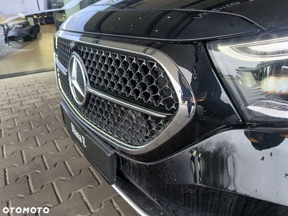 Mercedes-Benz Klasa E - 32