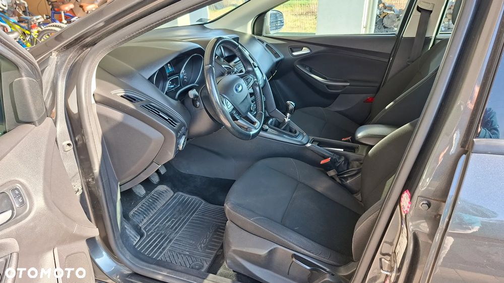 Ford Focus 1.5 TDCi Trend - 12