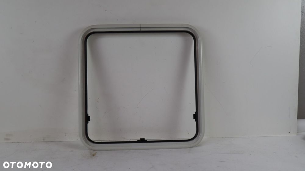 KAMPER PRZYCZEPA KEMPINGOWA RAMKA OKNA 59,5 x 59,5 cm - 1
