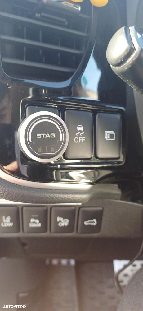 Mitsubishi Outlander 2.0 4WD - 13