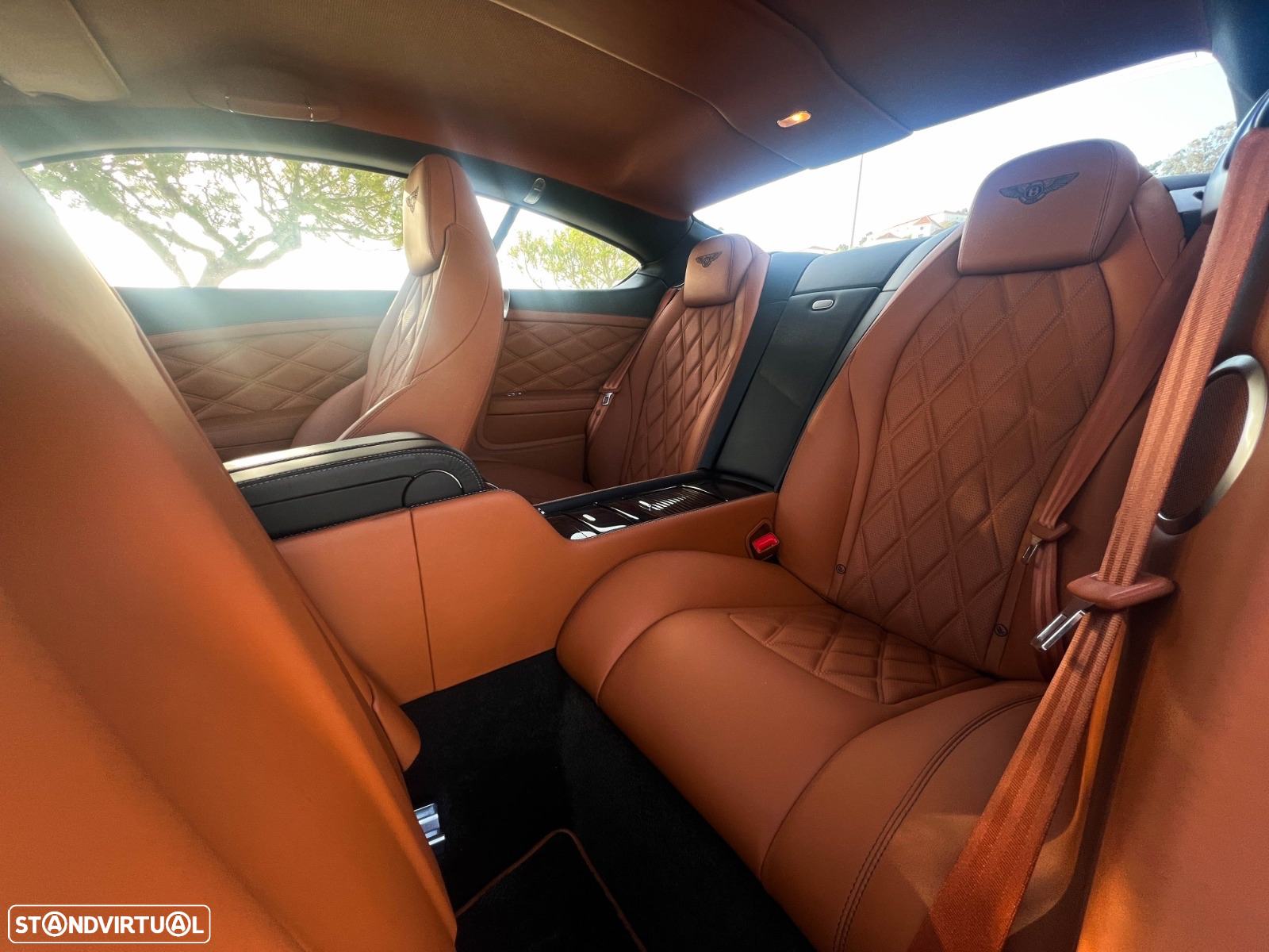 Bentley Continental GT V8 - 39