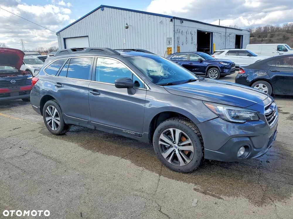 Subaru Outback 2.5i Exclusive - 3