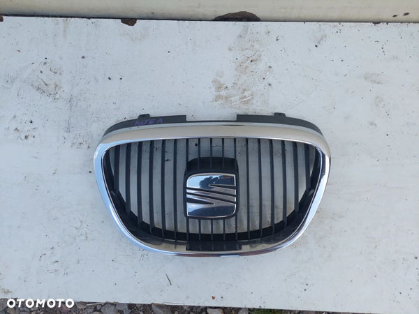 ATRAPA GRILL SEAT LEON ALTEA 05-13 5P0853654