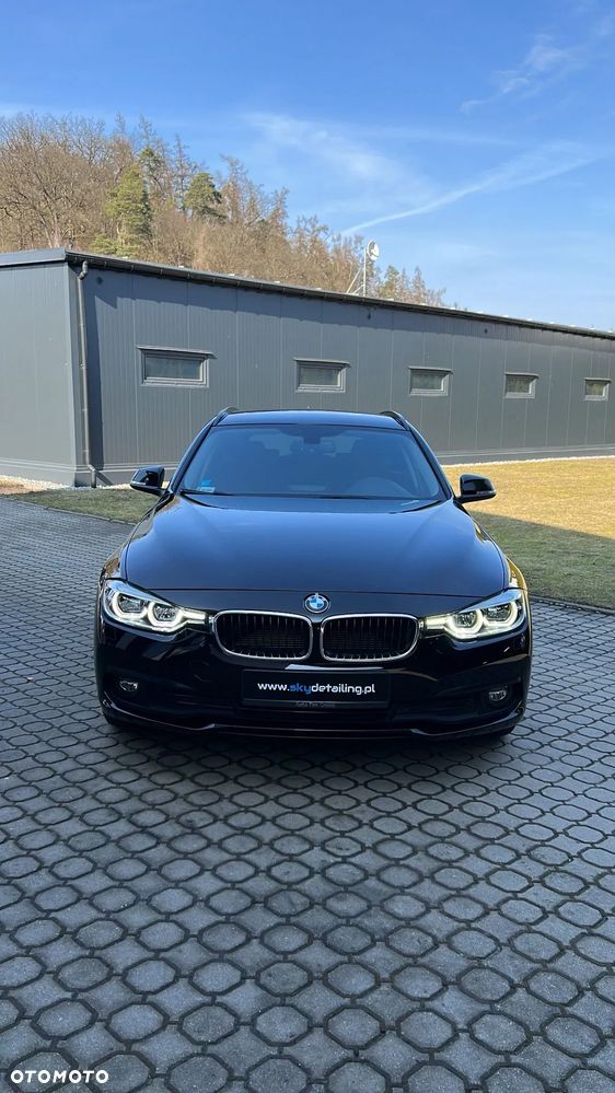 BMW Seria 3 318d - 4