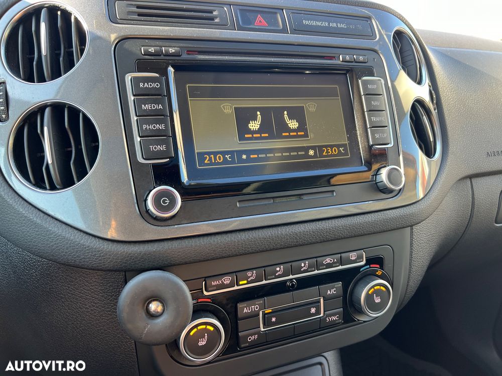 Volkswagen Tiguan 2.0 TDI 4Motion DSG Sport & Style - 37