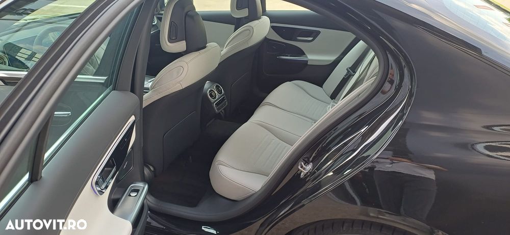 Mercedes-Benz C - 24