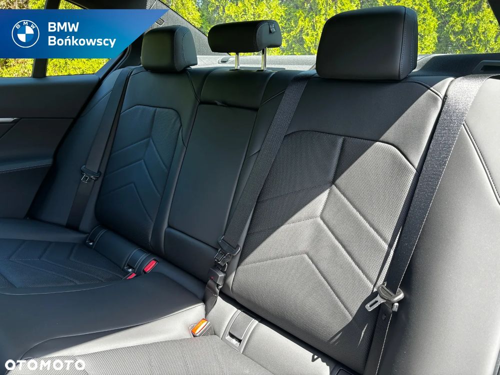 BMW i5 83.9kWh eDrive40 M Sport - 12