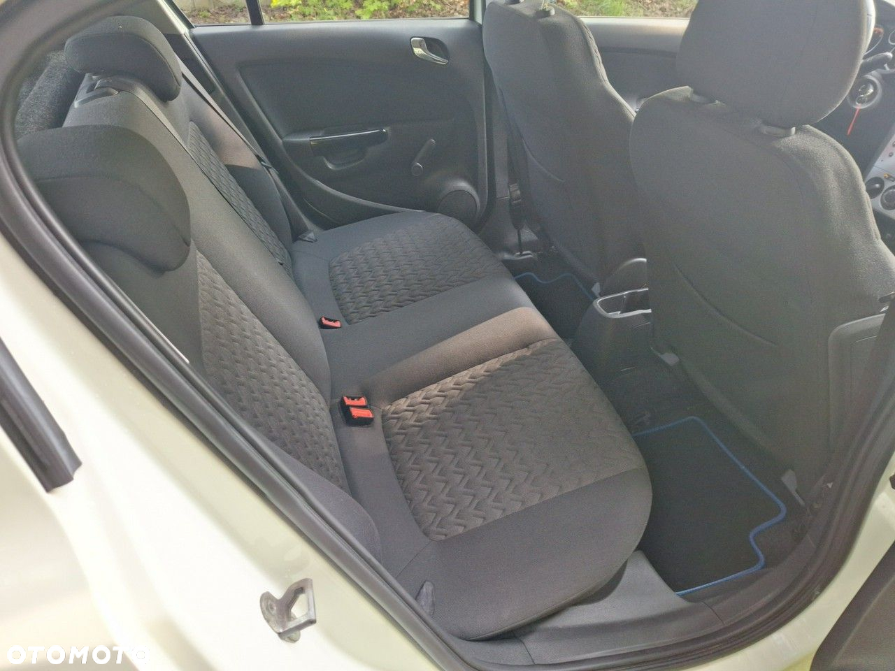 Opel Corsa - 15